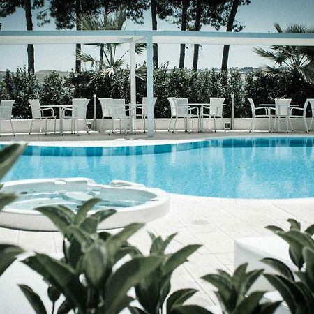 טרמולי Hotel Europa מראה חיצוני תמונה