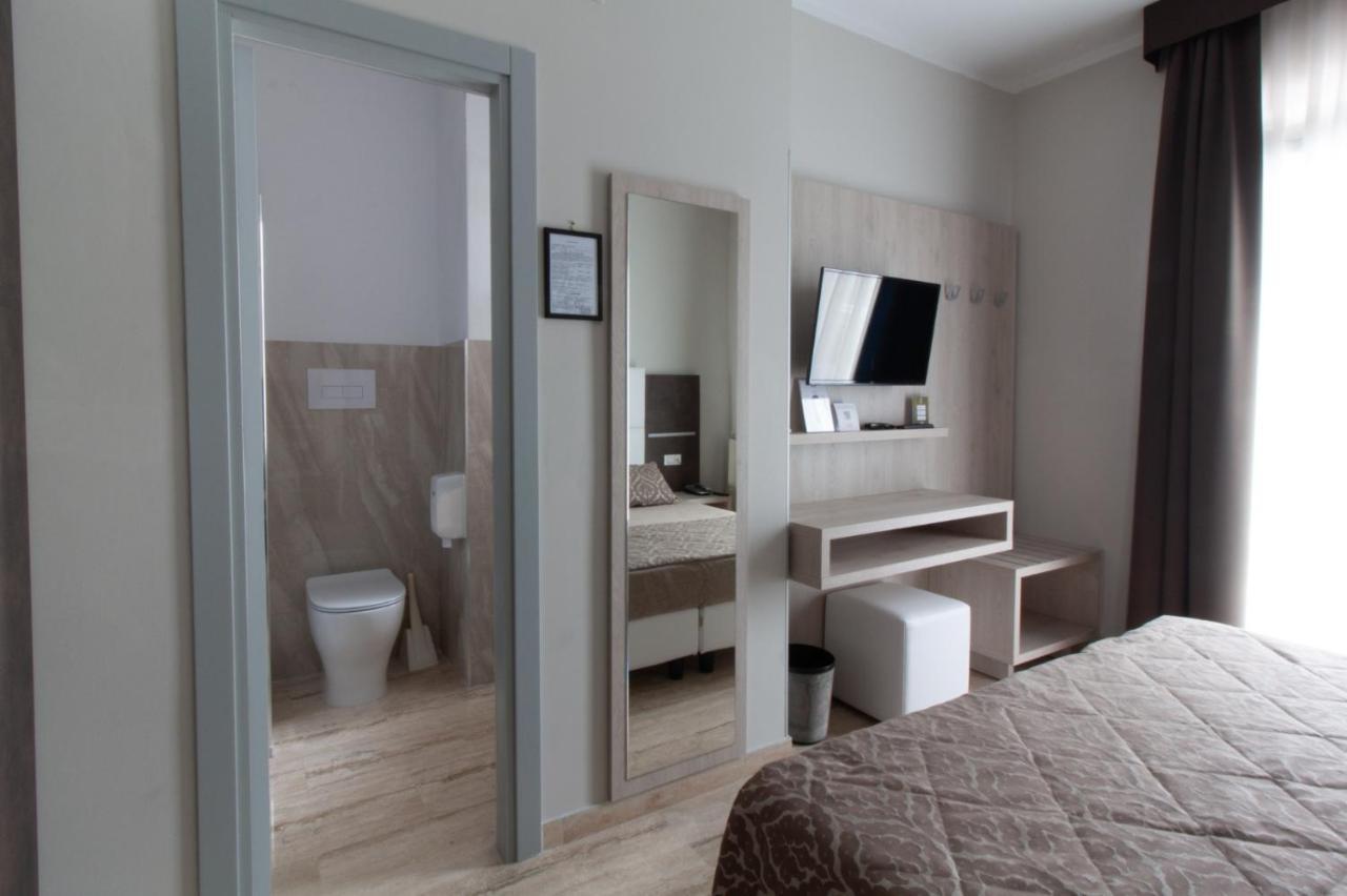 טרמולי Hotel Europa מראה חיצוני תמונה