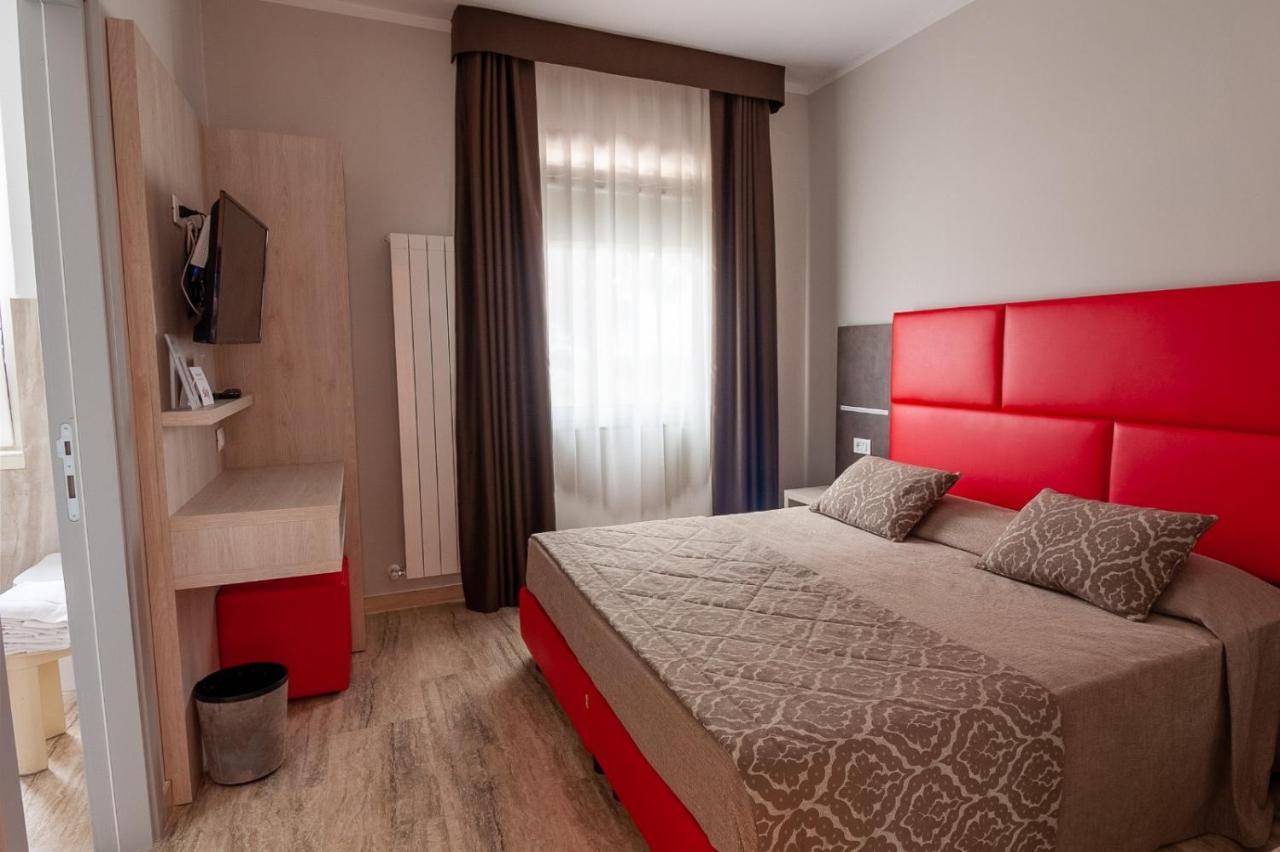 טרמולי Hotel Europa מראה חיצוני תמונה