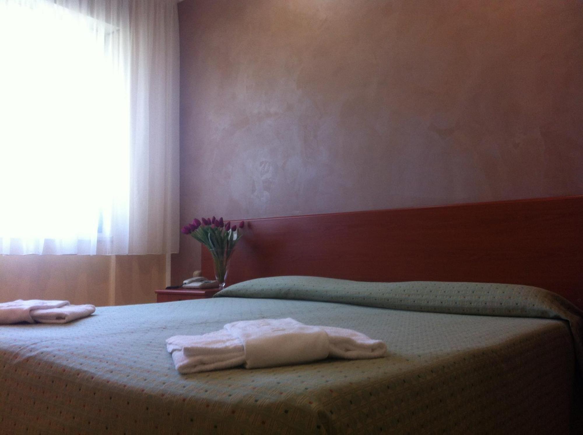 טרמולי Hotel Europa מראה חיצוני תמונה