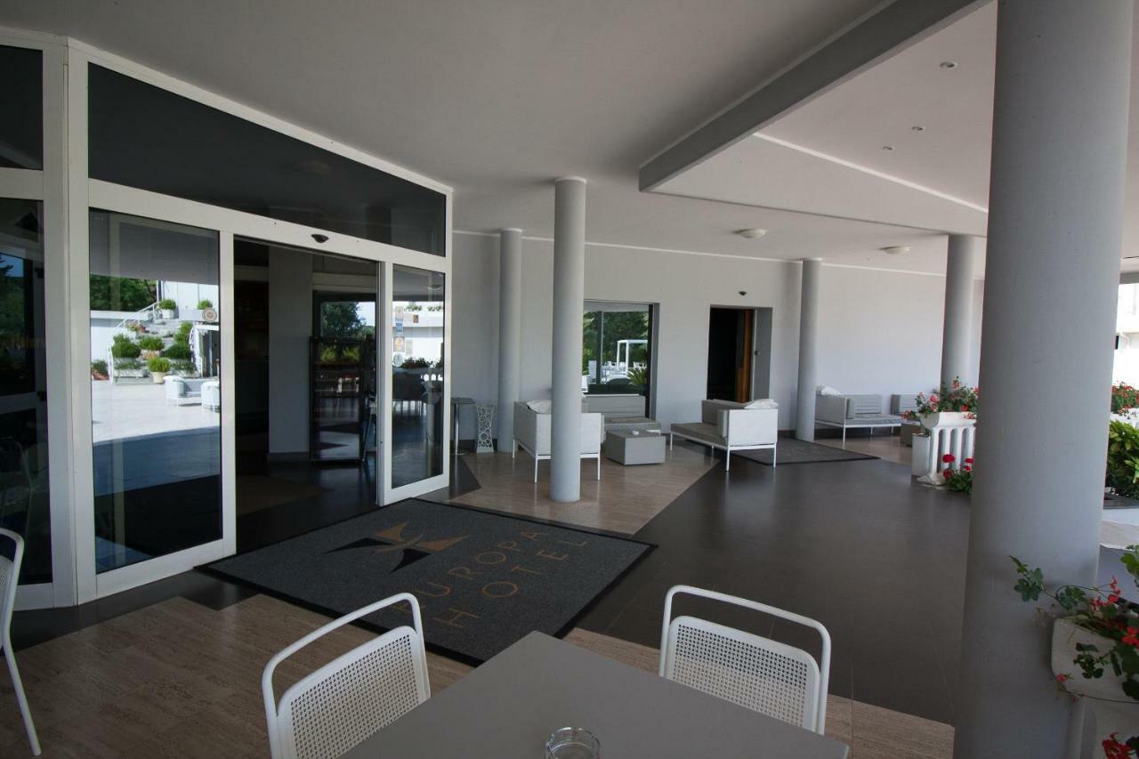 טרמולי Hotel Europa מראה חיצוני תמונה